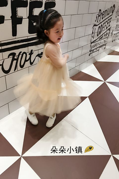 朵朵小镇啦芙莱儿童春秋童装女童中小童 蕾丝七分袖纱纱裙连衣裙
