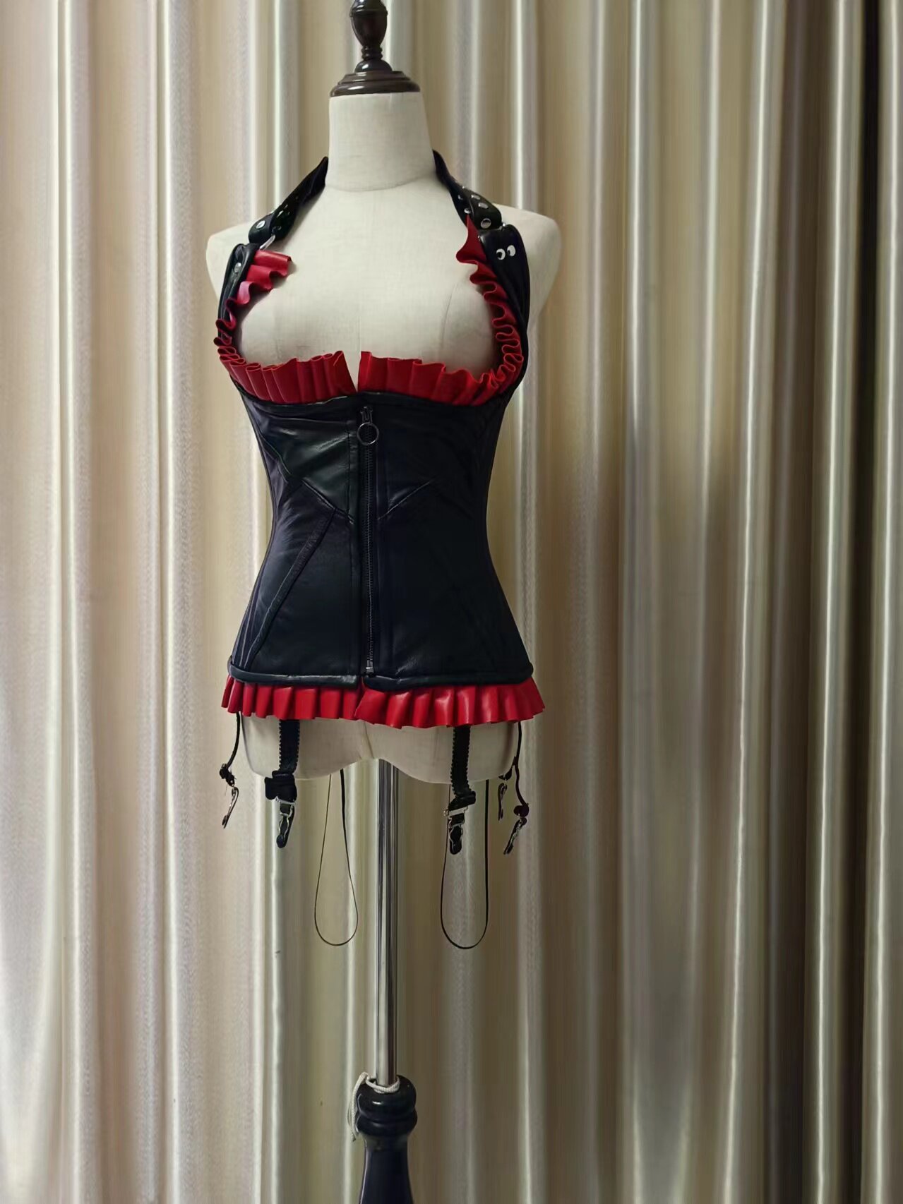 黑色强力收腹真皮塑身马甲哥特式宫廷束身衣corset钢骨塑身衣包邮