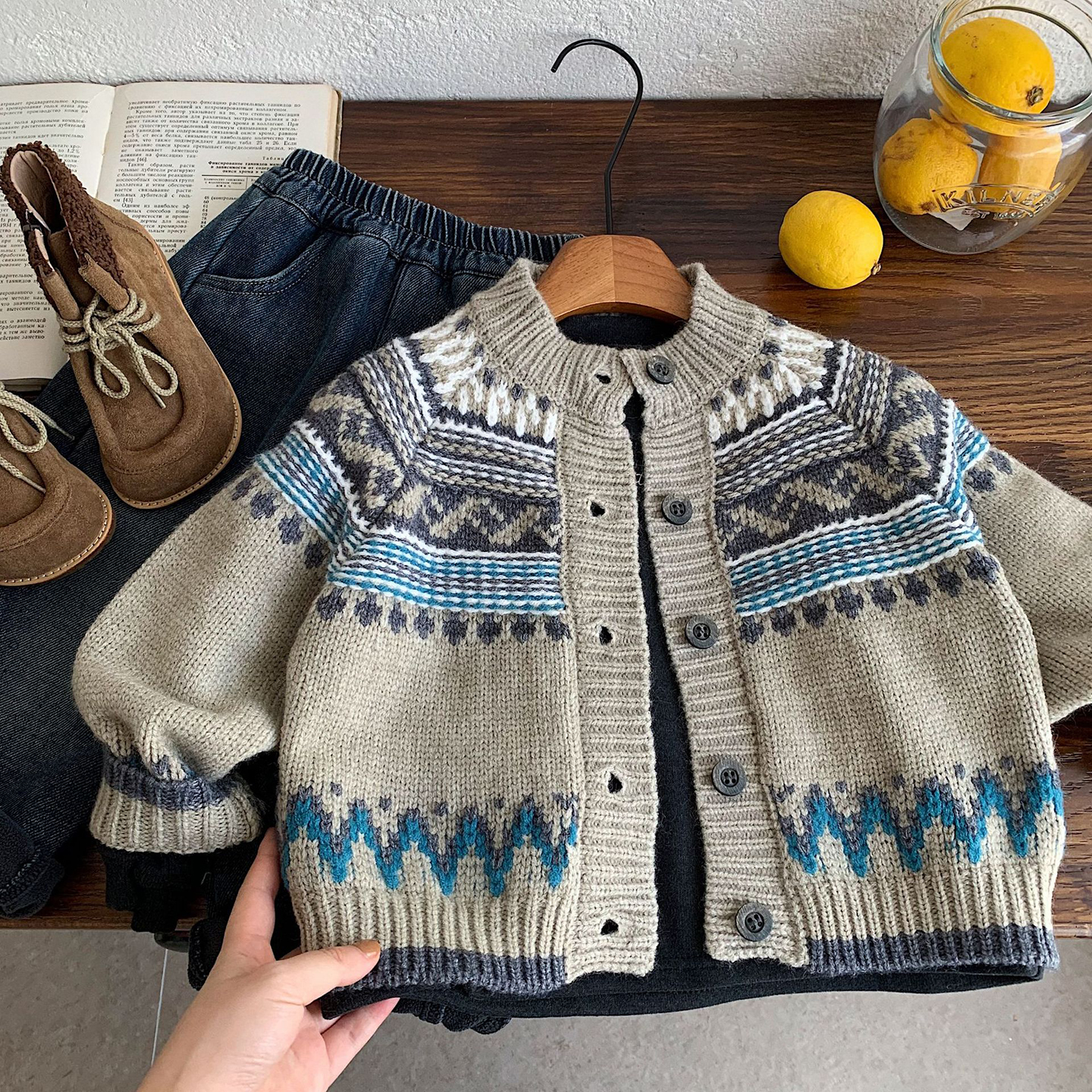 小童复古提花针织开衫男女童