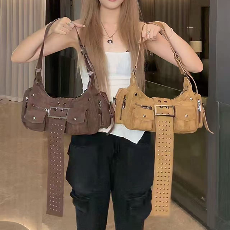 2025新款小众设计复古大容量手提包通勤铆钉皮带扣单肩包斜挎包女