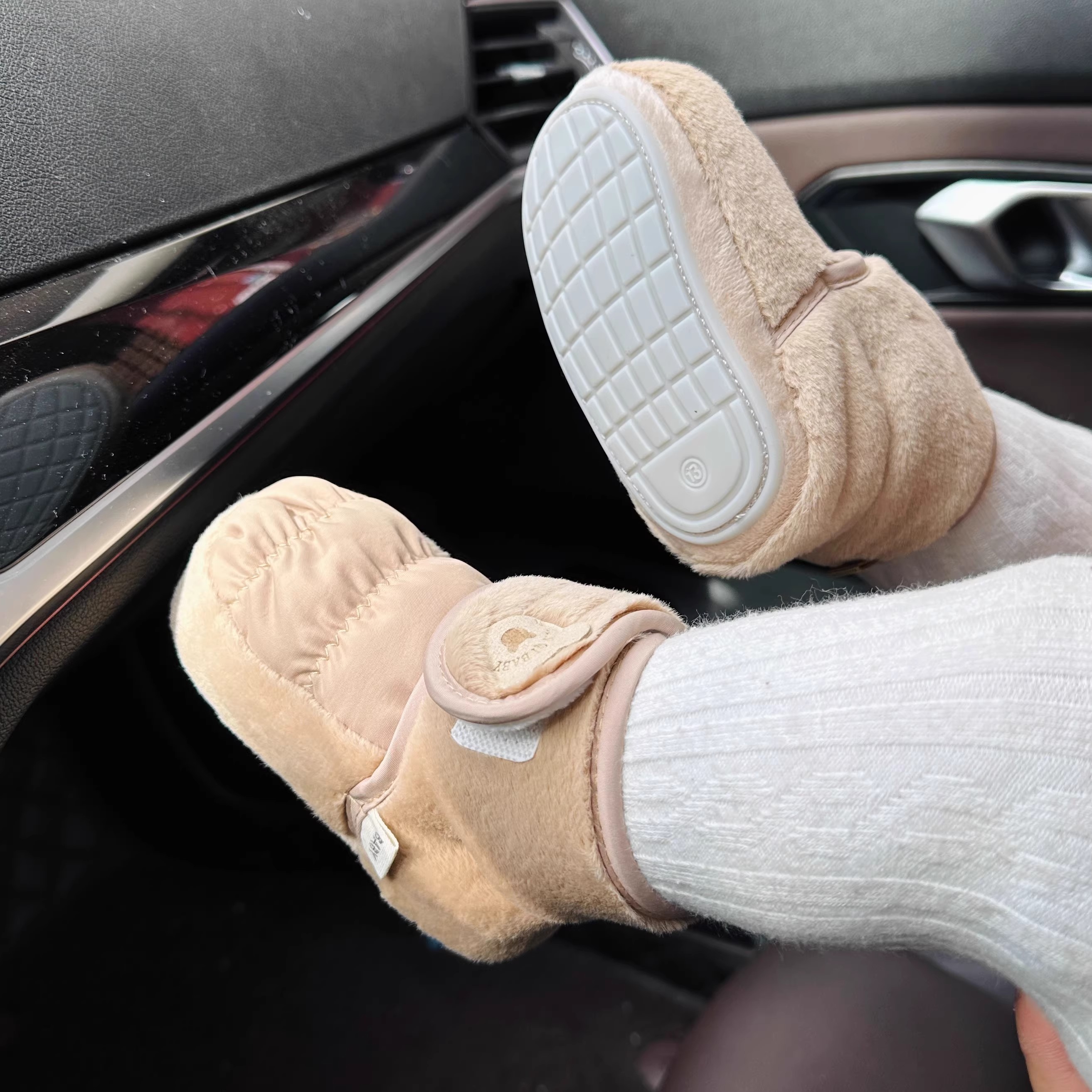 新生婴儿鞋6到12个月软底冬季袜