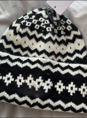 黑白花字母羊毛混纺房寒保暖复古百搭针织毛线帽