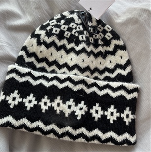 黑白花字母羊毛混纺房寒保暖复古百搭针织毛线帽