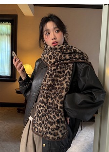 豹纹时尚 复古高级感护颈加厚披肩两用保暖时髦围脖 围巾女2025冬季