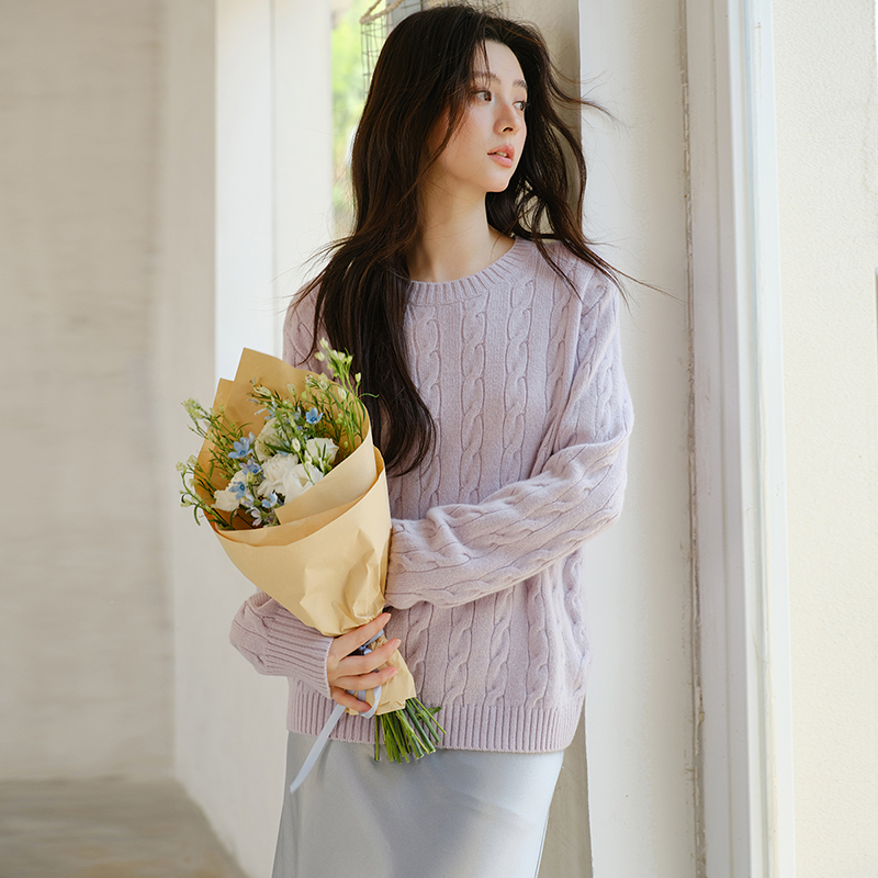 思诺芙德圆领绵羊毛加厚绞花毛衣