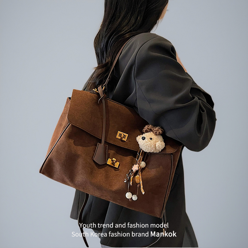 Mankok大容量复古公文包包女新款时尚休闲单肩包高级感百搭腋下包