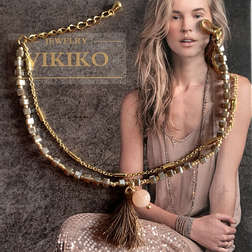 vikiko沼泽色方形水晶女小吊手链