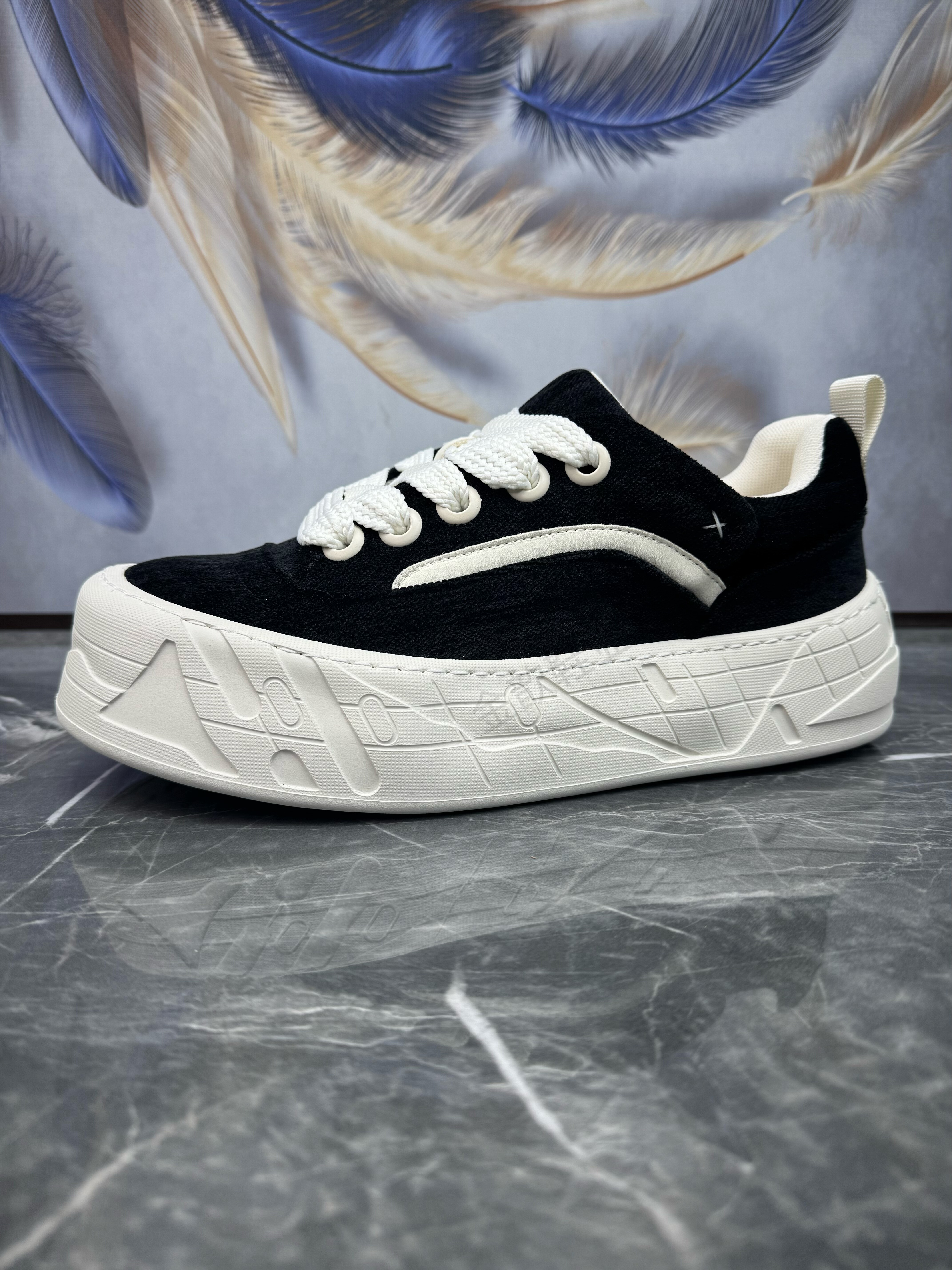 轻便厚底牛仔布百搭运动休闲板鞋