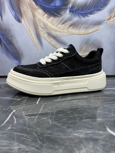 男春夏季轻便软底透气牛仔布板鞋