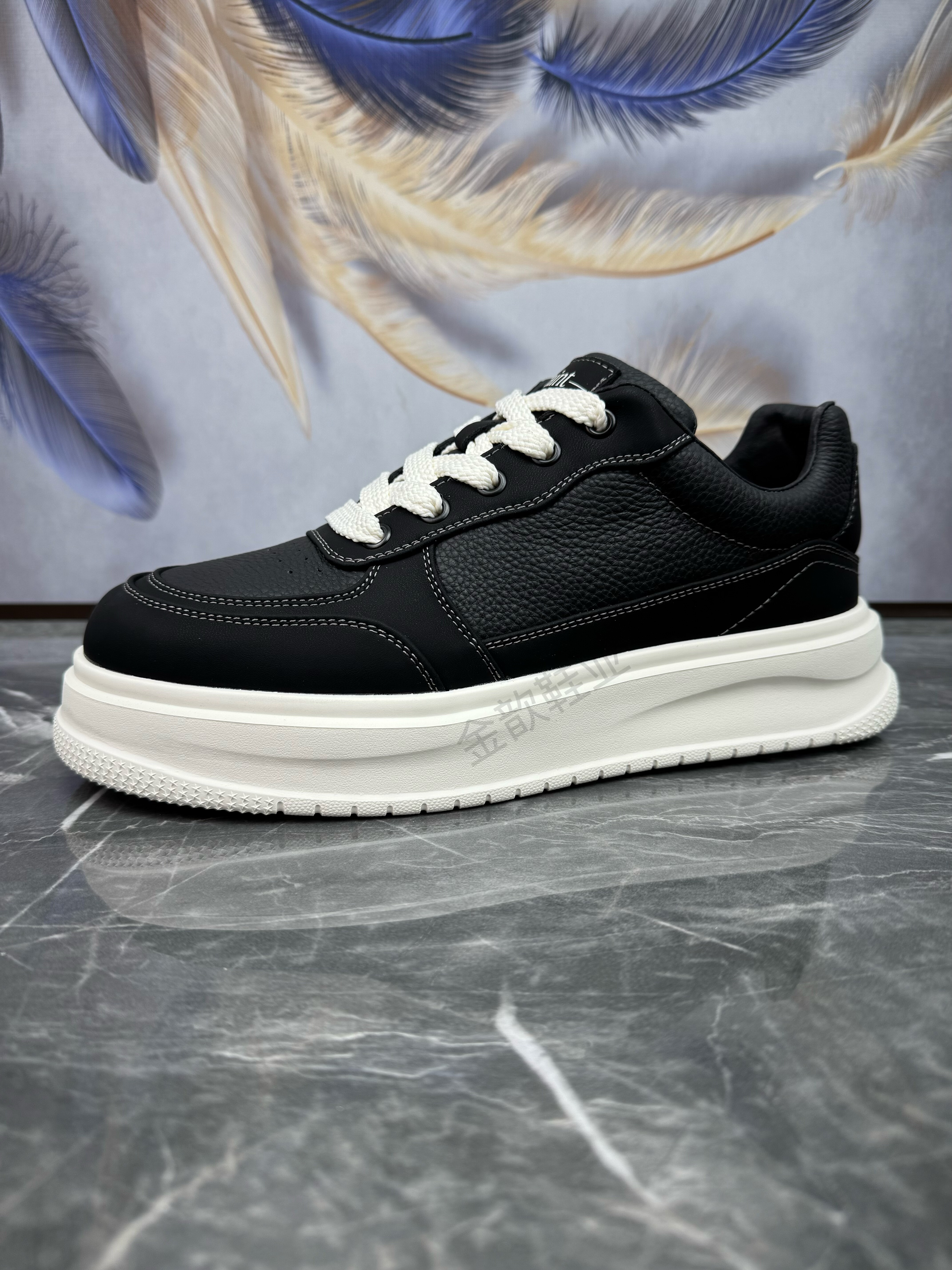 轻便软厚底真皮百搭运动休闲板鞋