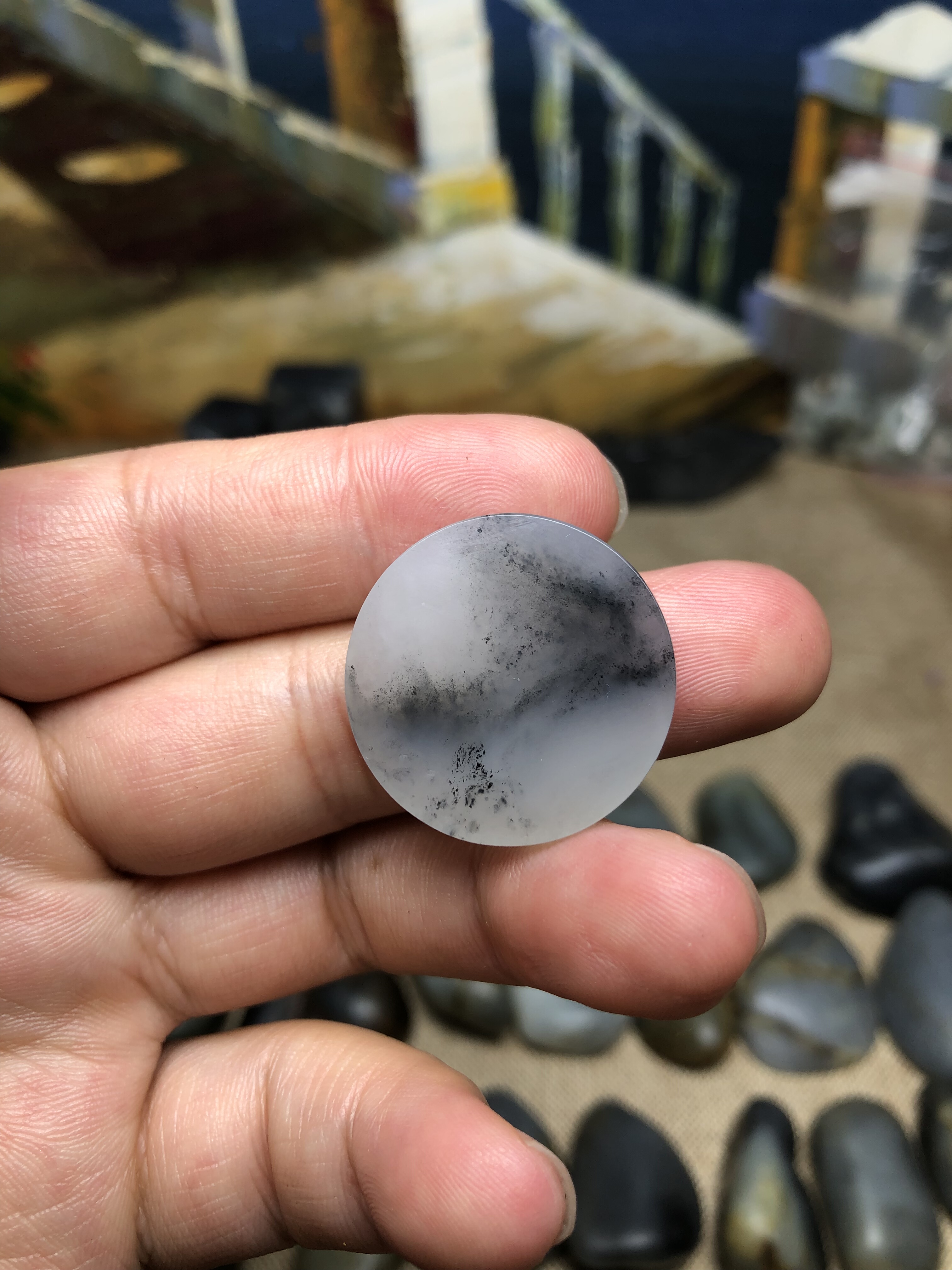 新疆和田玉青花籽料 意境山水牌 圆牌 白底水墨青花意境 26.5mm