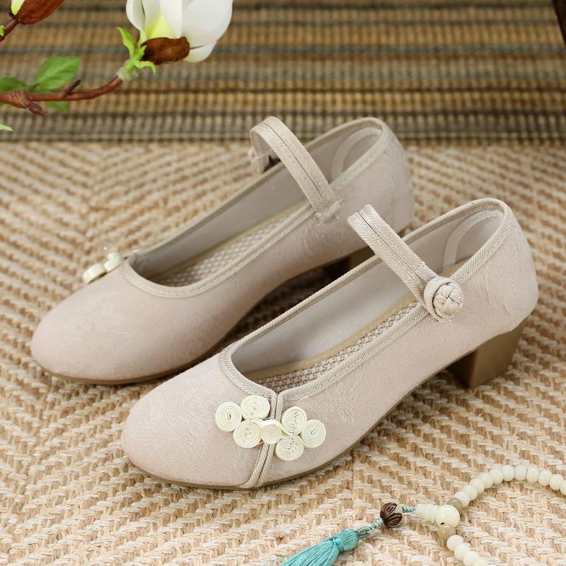 其他粗跟盘扣复古风布面