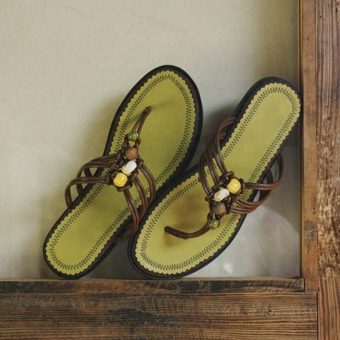 2025夏季新款小众设计度假风撞色串珠夹脚凉拖鞋女平底人字拖鞋女,女鞋,人字拖,淘宝优惠券,粉丝福利购,淘宝优惠卷