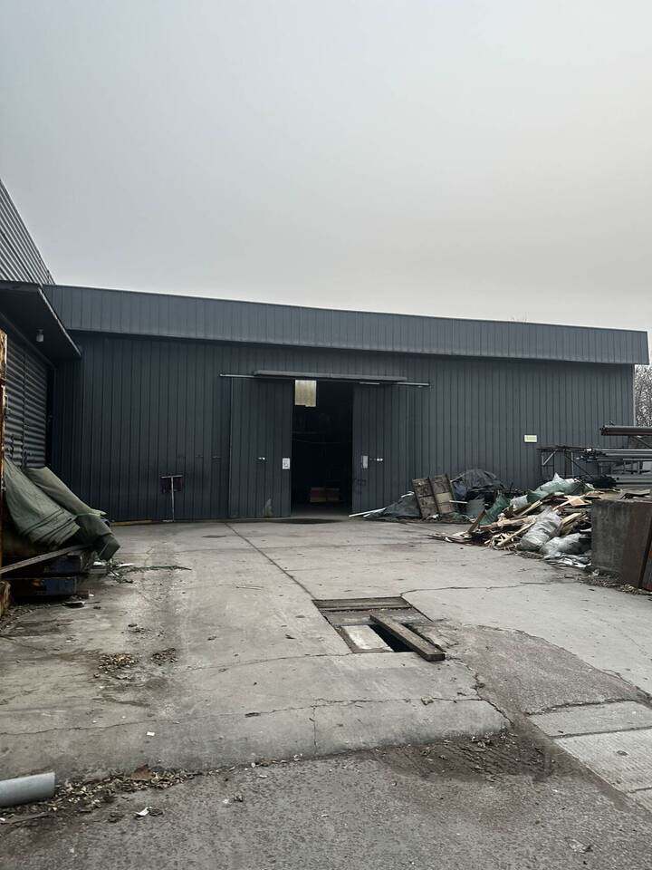 4月20日淄博市家具公司钢结构厂房及设备家具一宗网络拍卖公告