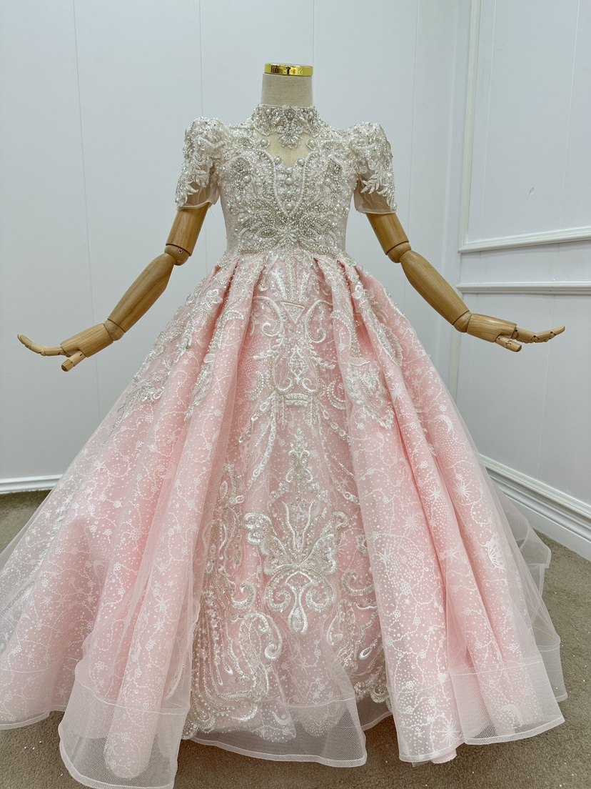 出租高端粉色拖尾女童礼服模特走秀唱歌主持钢琴演出生日仙境马卡