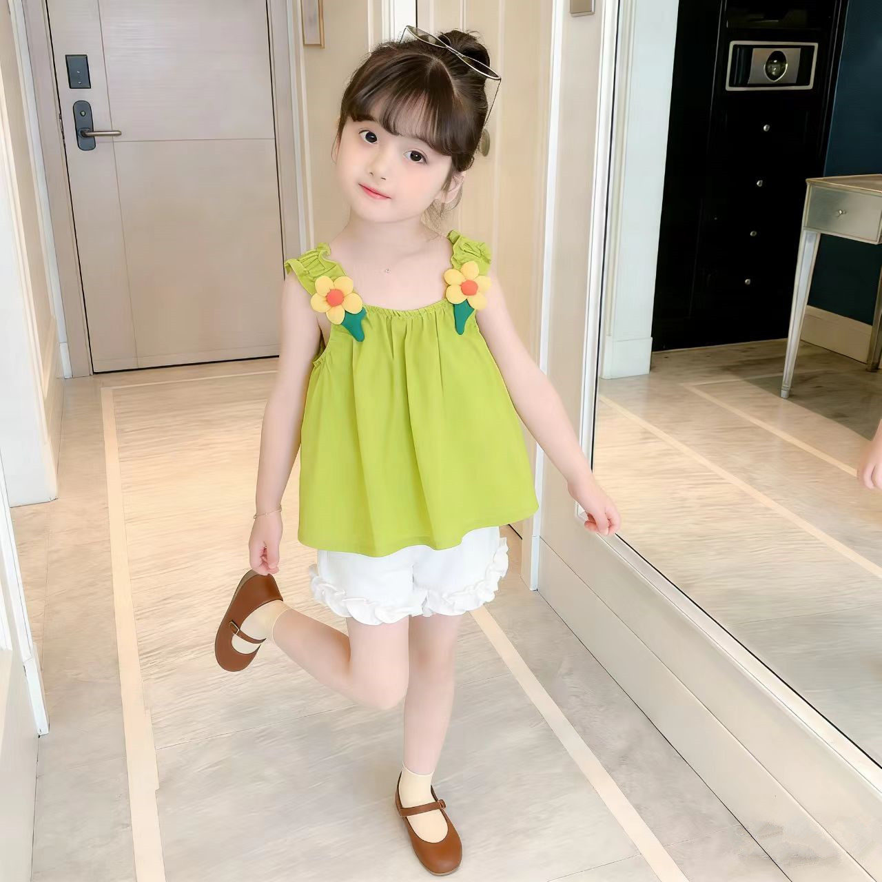 女宝宝夏季薄款套装婴儿衣服吊带短裤分体两件套女童无袖背心夏装