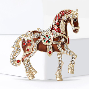 复古骏马胸针精致珐琅彩动物胸花时尚男女西装礼服本命年百搭配饰