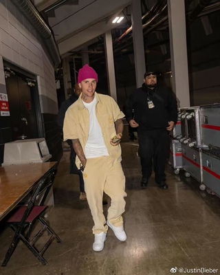 Dre JustinBieber上身款 猪窝笑脸灯芯绒工装长裤 杏色 男女可穿