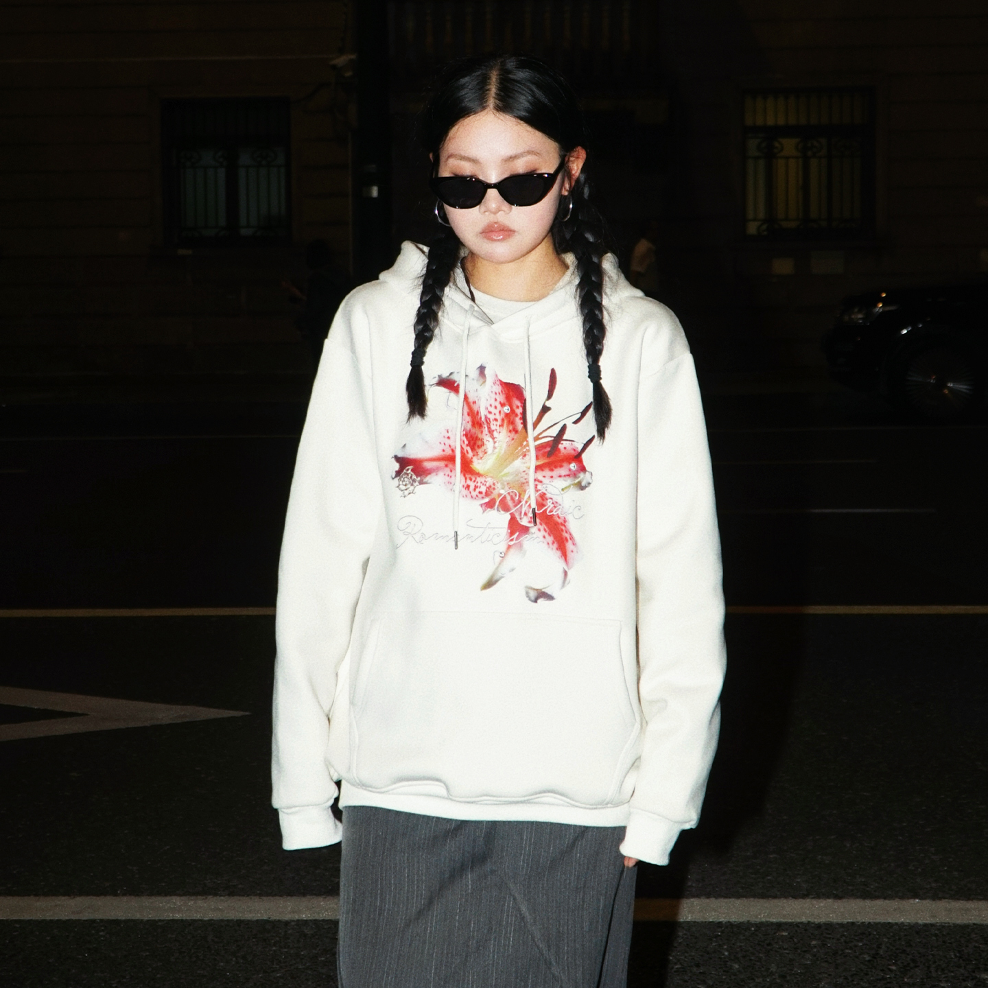 zopiclone“百合珍珠”复古印花复合长毛羊羔毛连帽套头休闲卫衣