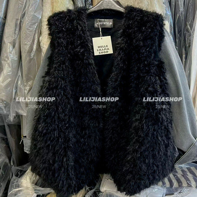 高级感羊羔毛韩版时尚百搭V领无袖毛绒马甲女宽松显瘦坎肩外套潮