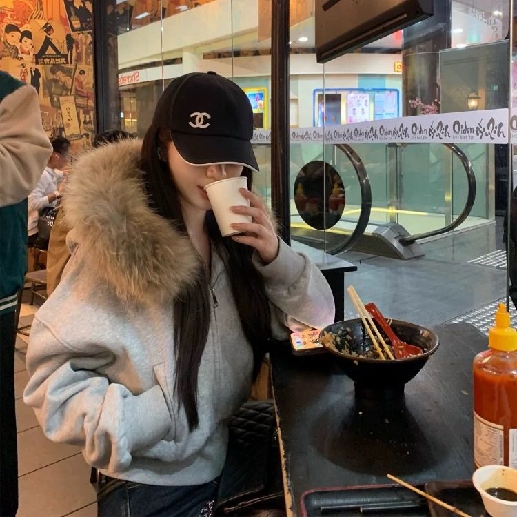 2025年爆款灰色韩版真毛领女装小个子外套设计感小众加绒加厚卫衣