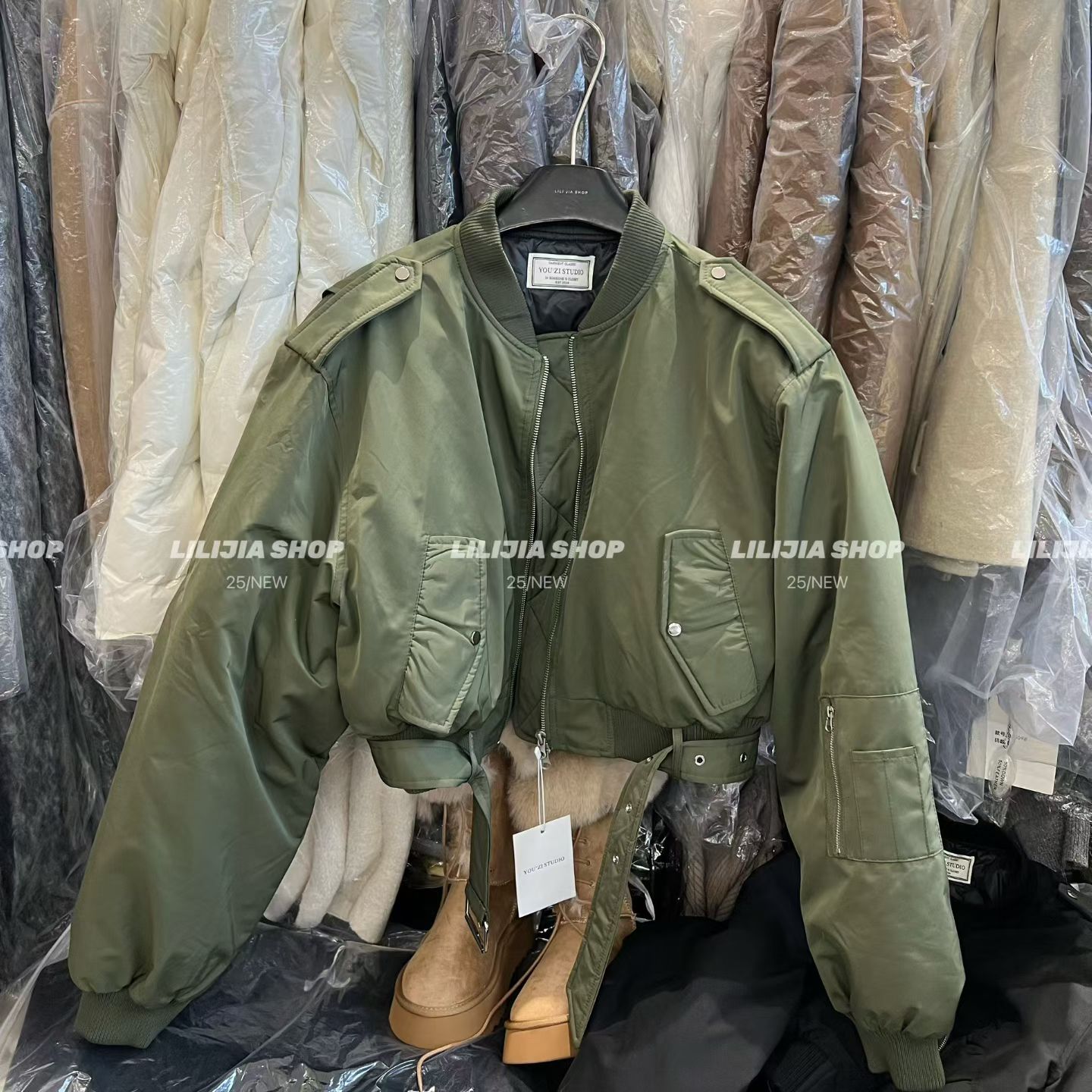 休闲风军绿色短款夹克女2025新款收腰棒球服时尚飞行员羽绒外套潮
