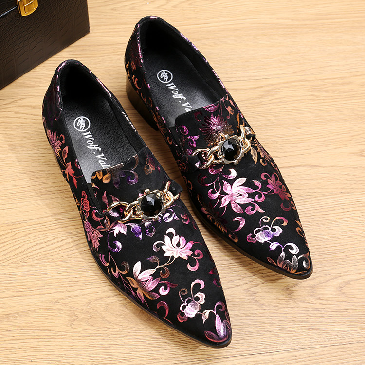 韩版潮流尖头小皮鞋男休闲英伦真皮发型师鞋子透气一脚蹬男鞋春秋