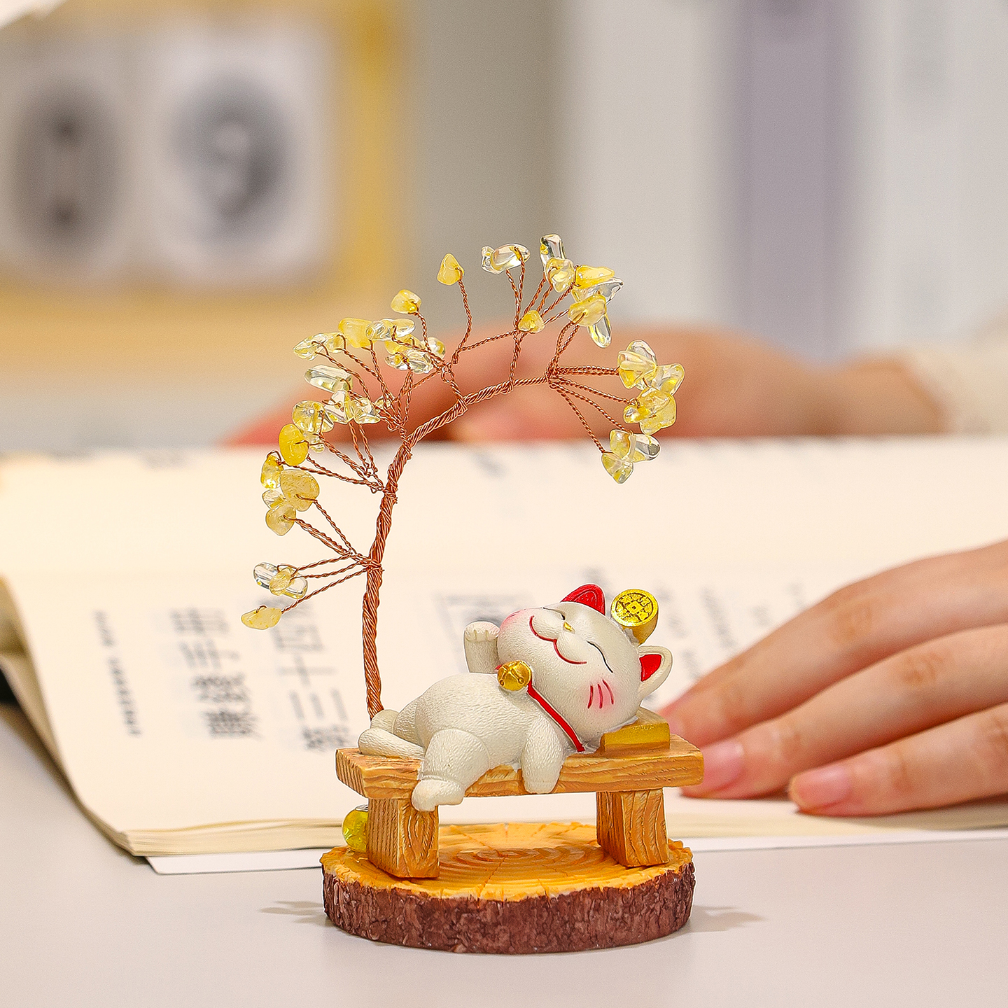 创意可爱招财猫水晶发财树摆件家居客厅玄关办公室工位桌面小摆设