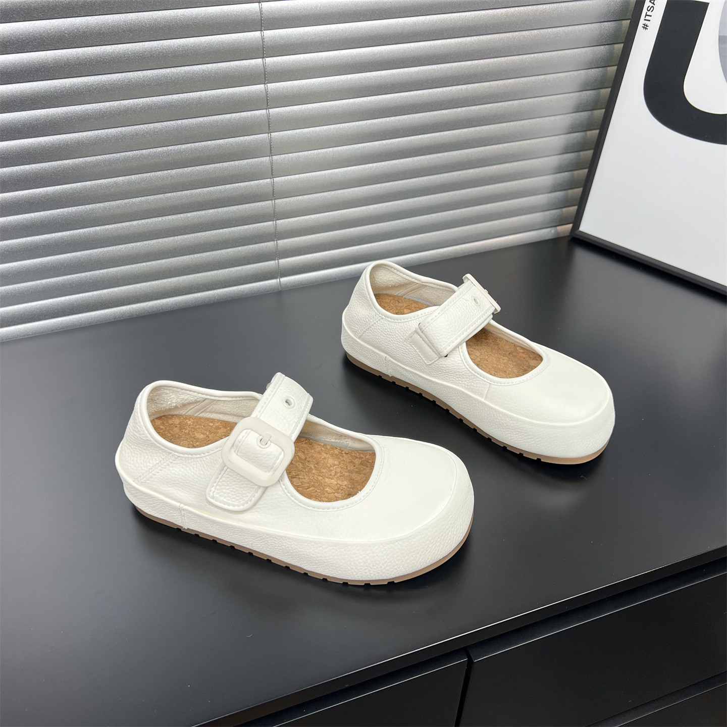 头层牛皮厚底玛丽珍鞋女2026春夏新款圆头皮带扣休闲丑萌勃肯单鞋