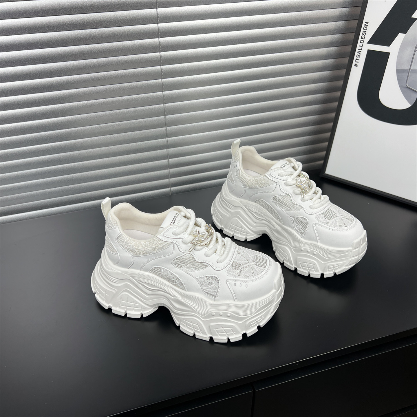 真皮蕾丝网轻便老爹鞋女2026夏新款小个子8cm增高厚底运动休闲鞋