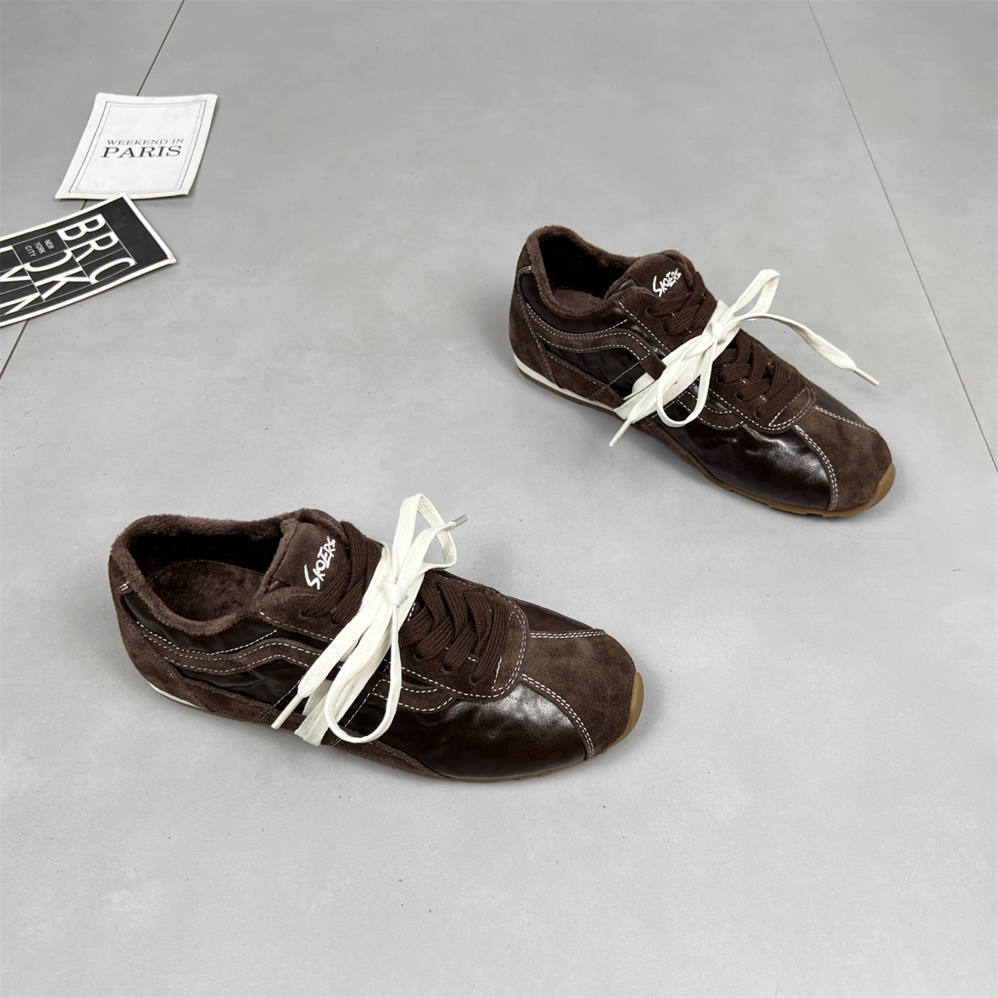 羊皮加绒德训鞋女2025冬季