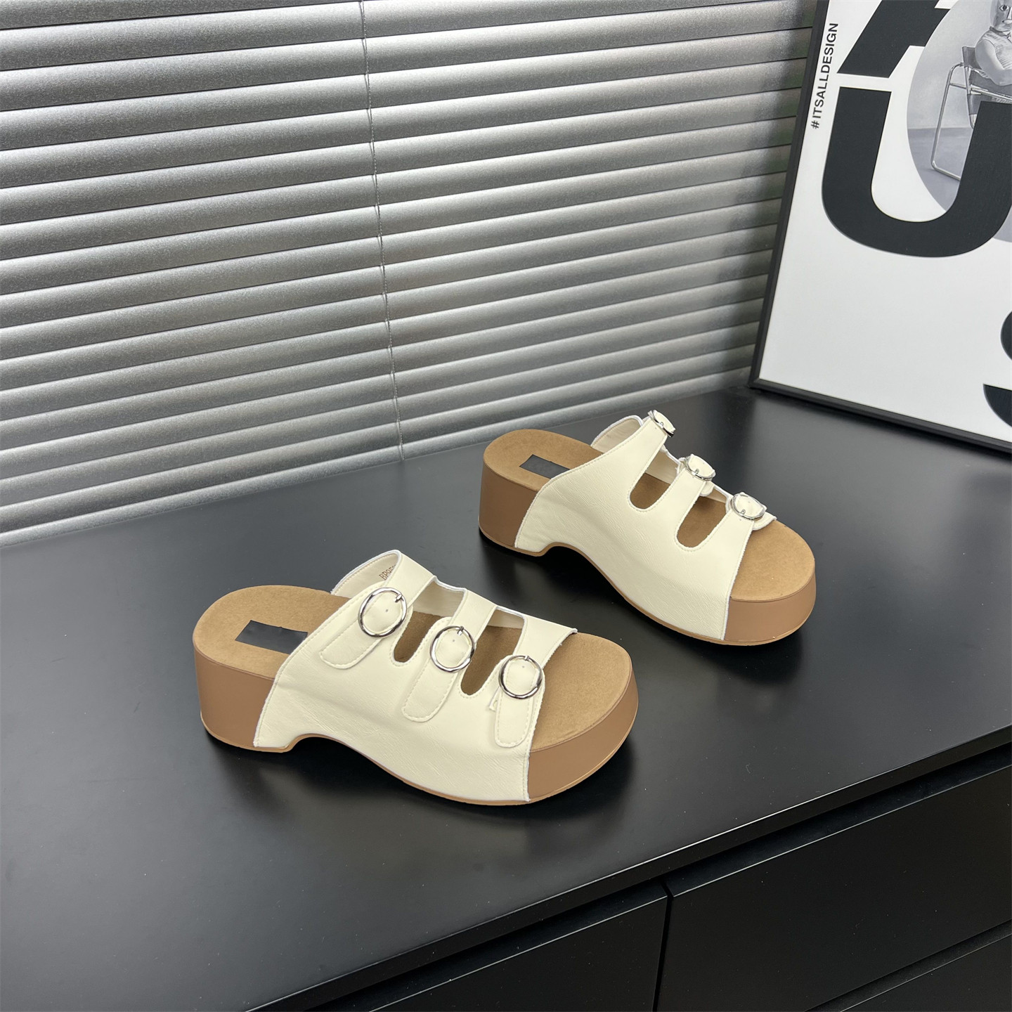 真皮厚底增高6cm勃肯拖鞋女2026夏季新款外穿皮带扣防滑沙滩凉鞋