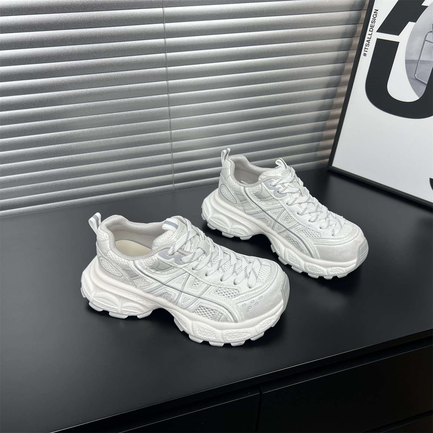 真皮网面透气老爹鞋女2026春夏新款厚底轻便休闲运动鞋百搭跑步鞋