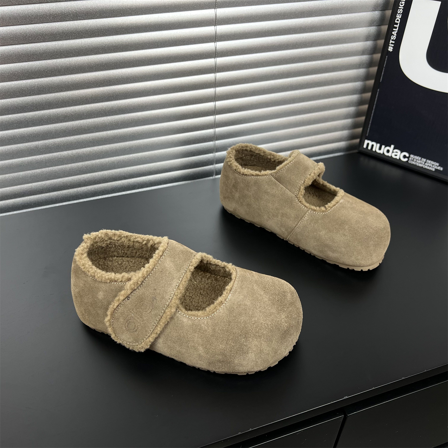 真皮加绒勃肯玛丽珍鞋女2025冬季