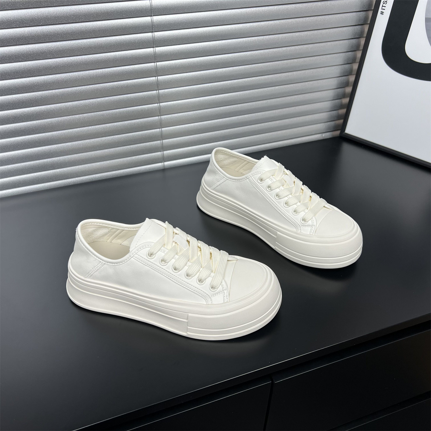 真皮厚底两穿小白鞋女2026春季新款时尚百搭系带休闲运动牛皮板鞋