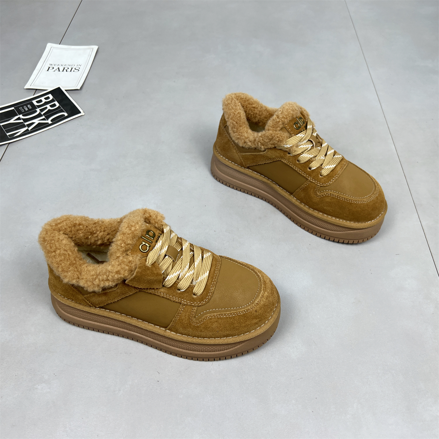 真皮加绒厚底增高德训鞋女