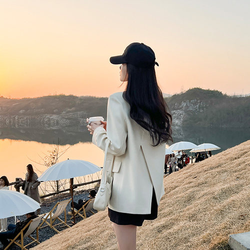 慕楚丽米色小西装女2026新款