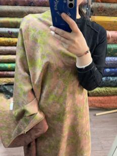 真丝花罗香云纱 柔雾粉绿底花影连衣裙上衣桑蚕丝旗袍连衣裙面料