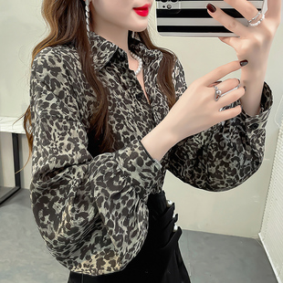 韩版时髦豹纹印花衬衫女上衣设计感宽松蝙蝠袖中长款翻领春款衬衣