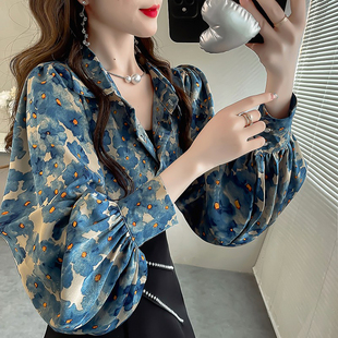 春季大码灯笼袖衬衫女设计感小众复古印花衬衣时尚气质翻领上衣仙
