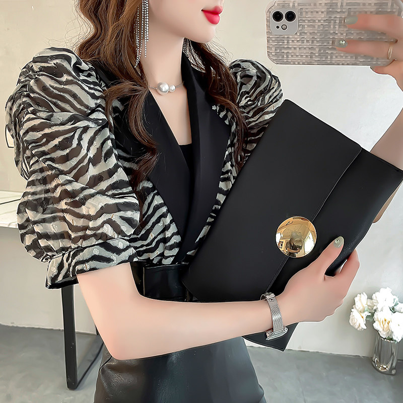 夏季亮丝斑马纹缇花雪纺衬衫上衣女宽松西装领双排扣泡泡短袖衬衣