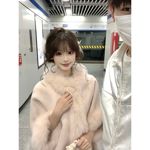 富家千金粉色气质狐狸毛毛领斗篷皮草大衣女轻奢时尚百搭皮草外套