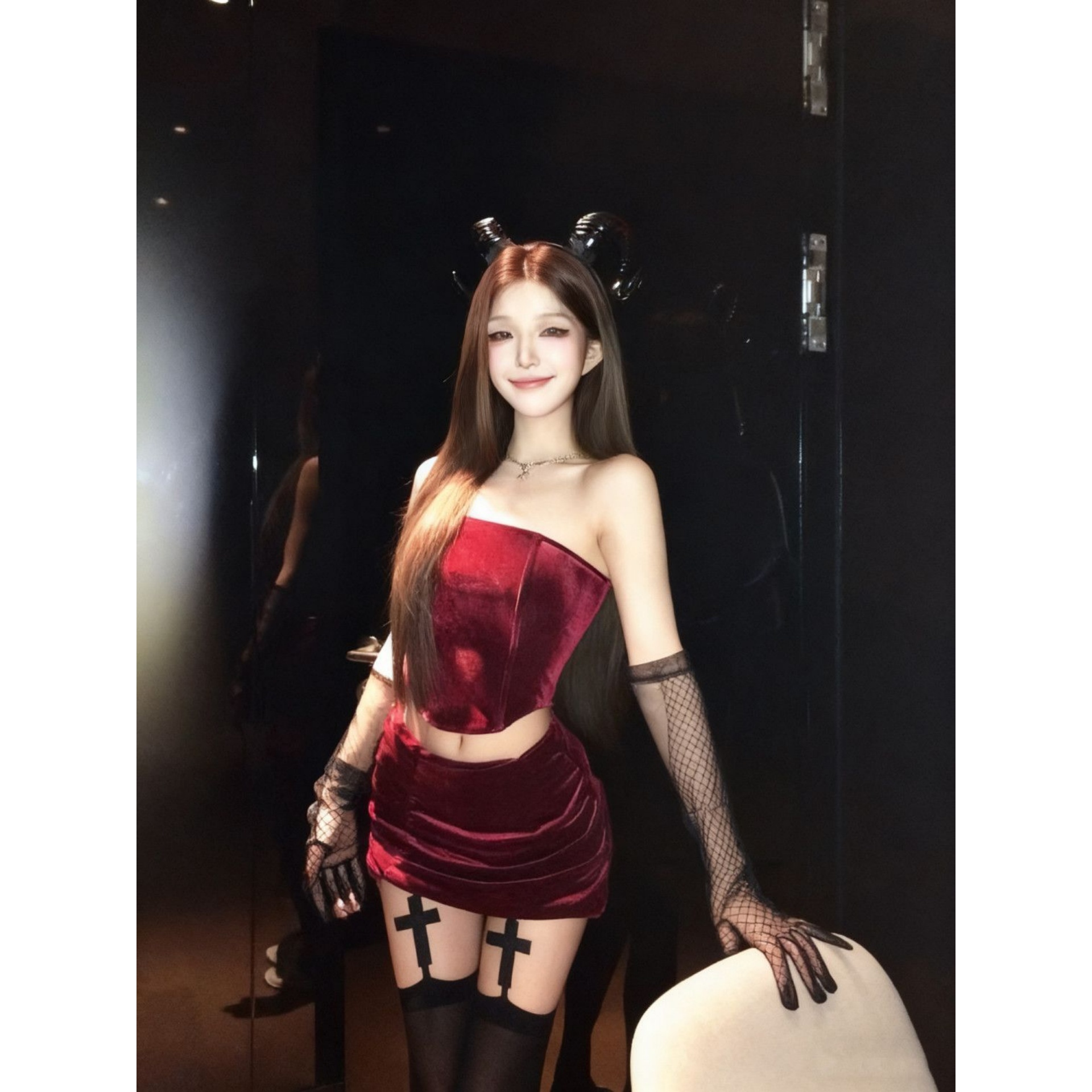 性感“小恶魔”COS万圣节辣妹气质纯欲风抹胸上衣红色包臀裙套装