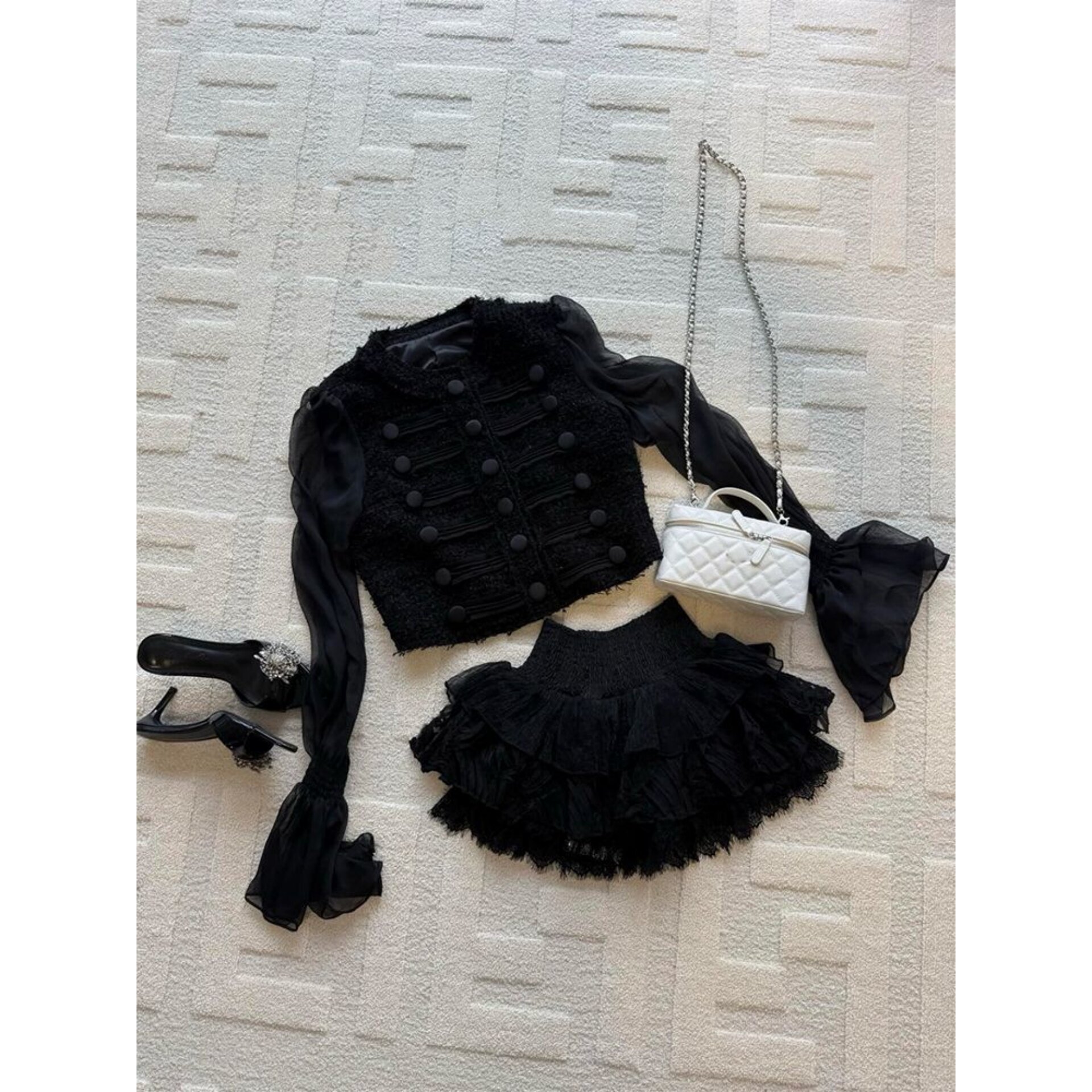 黑色蕾丝花边半身裙女秋冬新款高腰显瘦a字短裙子小个子蓬蓬短裙