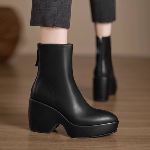 头层牛皮百搭休闲尖头厚底马丁靴女新款小众法式复古瘦瘦靴短靴