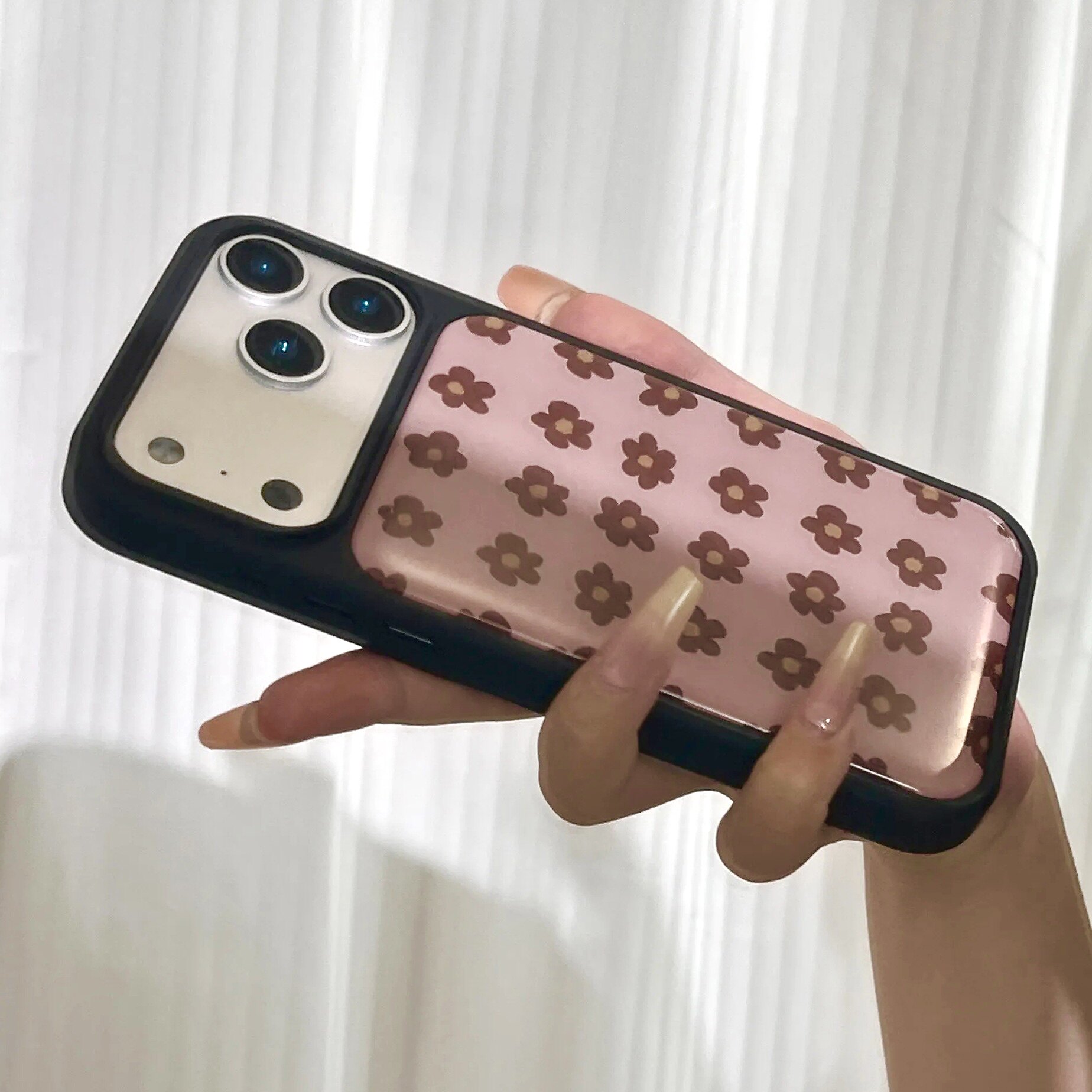 ins复古小花适用iphone17promax手机壳16磨砂14plus黑边框硬壳15苹果13双层水凝胶高级12大孔手机壳