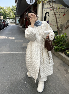 设计感宽松棉服款连衣裙