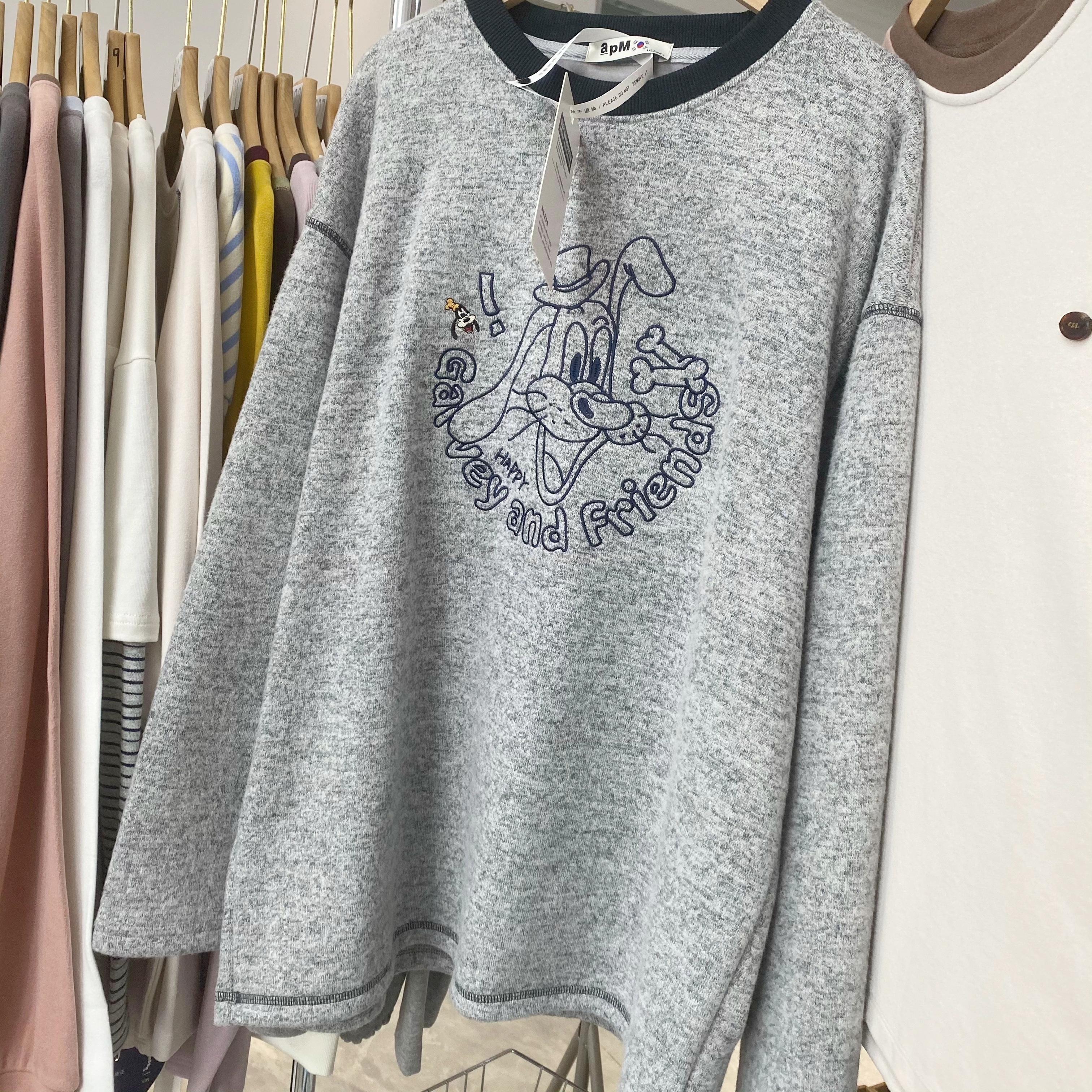 韩代款东大门正版加绒加厚磨毛冬季刺绣卡通过臀大版宽松圆领T恤