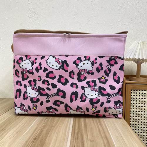 【55X40X40高】粉豹纹凯蒂拉链款（带盖带钢圈）防潮一百升收纳筐