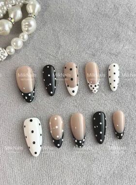 10PCS Almond Handmade Press on Nails Polka dot Design Medium